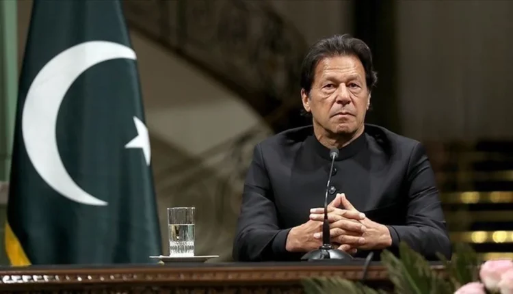 مسؤول باكستاني: عمران خان سيحاكم أمام محكمة عسكرية 2024