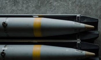 البنتاغون يرسل قنابل لأوكرانيا قادرة على ضرب العمق الروسي 2025