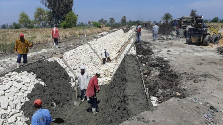 برلماني مصرى يطالب بمحاسبة المسئولين عن تبطين الترع 1 برلماني مصرى يطالب بمحاسبة المسئولين عن تبطين الترع 2025