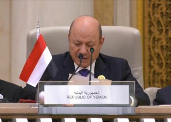 رئيس اليمن: الحوثي يدعم تنظيم القاعدة بالمال والسلاح 2024
