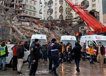 زلزال تركيا و سوريا تسبب في قتل و إصابة و تشريد الآلاف