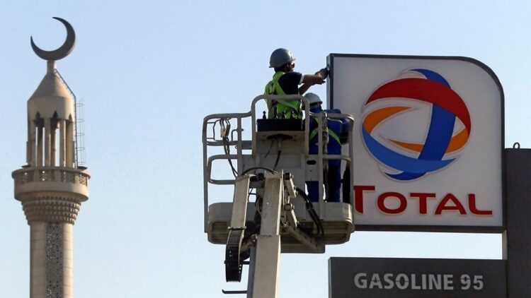 أدنوك الإمارتية تستحوذ على 120 محطة وقود لتوتال مصر 2025