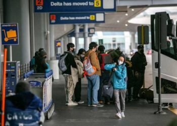 بسبب كارثة المنطاد الصينى….. أمريكا توقف الرحلات في 3 مطارات 2025