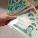 كارثة مالية تهدد ايران …الريال يهبط لمستوى قياسي جديد أمام الدولار 2024