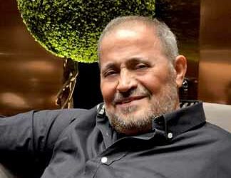 مطرب عربى شهير يحي حفل غنائي بمصر بعد وفاة ابنه 2025