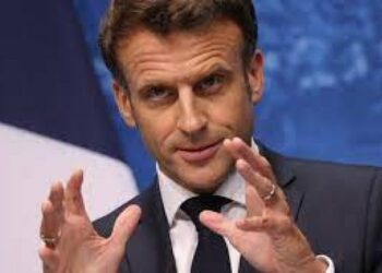 لاول مرة فى فرنسا ….محاكمة امرأة بتهمة إهانة الرئيس إيمانويل ماكرون 2025