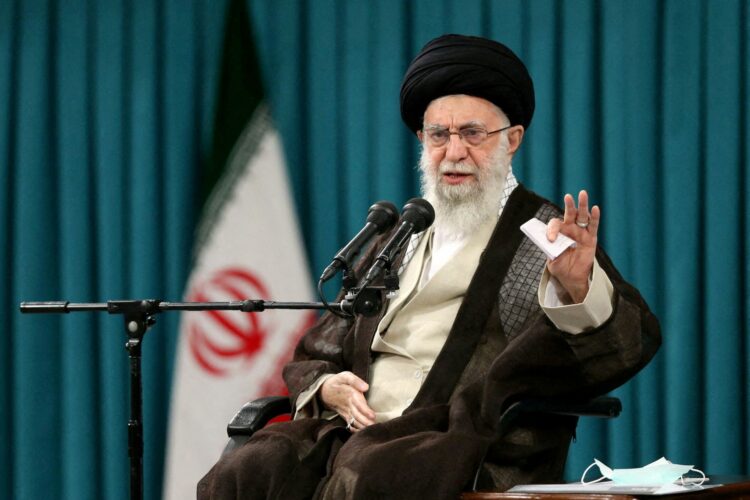 خامنئي يفجر مفاجأة بشأن تولي نجله منصب المرشد الأعلى في إيران 2024