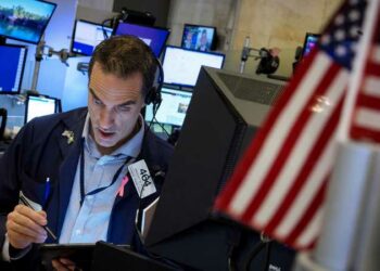 ازمة اقتصادية امريكية ….ارتفاع عوائد السندات الأميركية يهبط بأسهم "وول ستريت" 2025