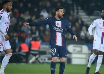 "إهانة كبيرة لكرة القدم".. قصة صافرات الاستهجان تجاه ميسي 2025