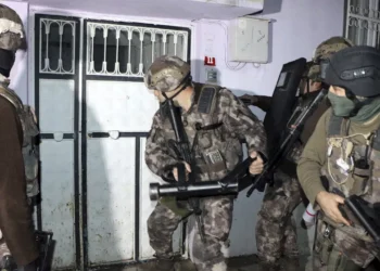 تركيا : القبض على 8 أشخاص لتمويلهم "داعش 2024