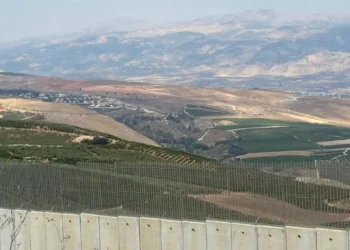 لطمة عنيفة على وجه تل أبيب…. وزير الخارجية الإيراني يتفقد الحدود الإسرائيلية اللبنانية 2025