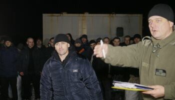 لاول مرة … استعادة 40 عسكريا روسيا من الأسر الأوكراني 2025