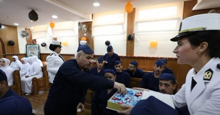 توزيع كعك وشيكولاته على النزلاء بقداس عيد القيامة بالسجون المصرية … والنزلاء مايحدث تضليل للرأى العام 1 توزيع كعك وشيكولاته على النزلاء بقداس عيد القيامة بالسجون المصرية … والنزلاء مايحدث تضليل للرأى العام 2025