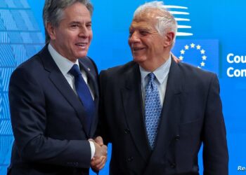 US Secretary of State Antony J. Blinken (L) is welcomed by European Union High Representative for Foreign Affairs and Security Policy Josep Borrell ahead of a EU-US Energy Council Ministerial Meeting in Brussels , Belgium, 04 April 2023. The US Secretary of State will take part later today in a two days Nato foreign ministers council.    OLIVIER MATTHYS/Pool via REUTERS