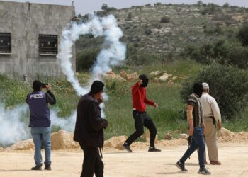 اصابة 23 فلسطينيا واعتقال 15 آخرين في مواجهات مع جيش الاحتلال الإسرائيلي 2024