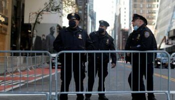 اغرب حادثة بالتاريخ …طفل عمره عامان يقتل والدته الحامل بالرصاص فى ولاية أوهايو الأمريكي 2025