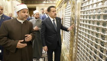   مسؤل عراقى شيعى ....يزور مسجد الحسين ويلتقى الجالية العراقية 2025