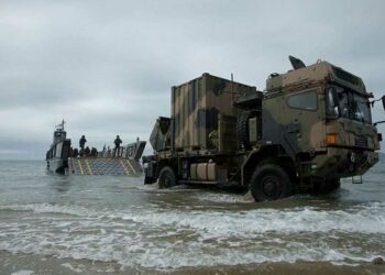  مناورات أميركية أسترالية ضخمة لمواجهة الصين  2025