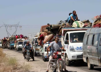 وزير خارجية لبنان يطالب حكومته زيارة   سوريا لبحث قضية النازحين 2025