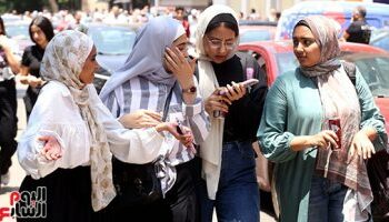 القبض على الطالب المسئول عن تصوير أسئلة امتحان اللغة الأولى للثانوية بمصر  2025