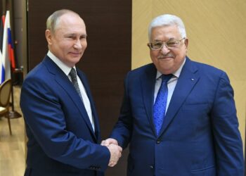 اتصال هاتفي غامض  بين ابو مازن وبوتين...اعرف  التفاصيل  2025