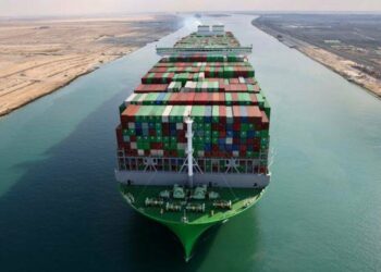 الحوض العائم "فخر القناة" ... يكبد مصر مبالغ طائلة  2025