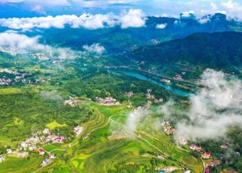 سلطنة عُمان تتفوق على كل الدول العربية و الخليجية فى جذب السياحة  2025