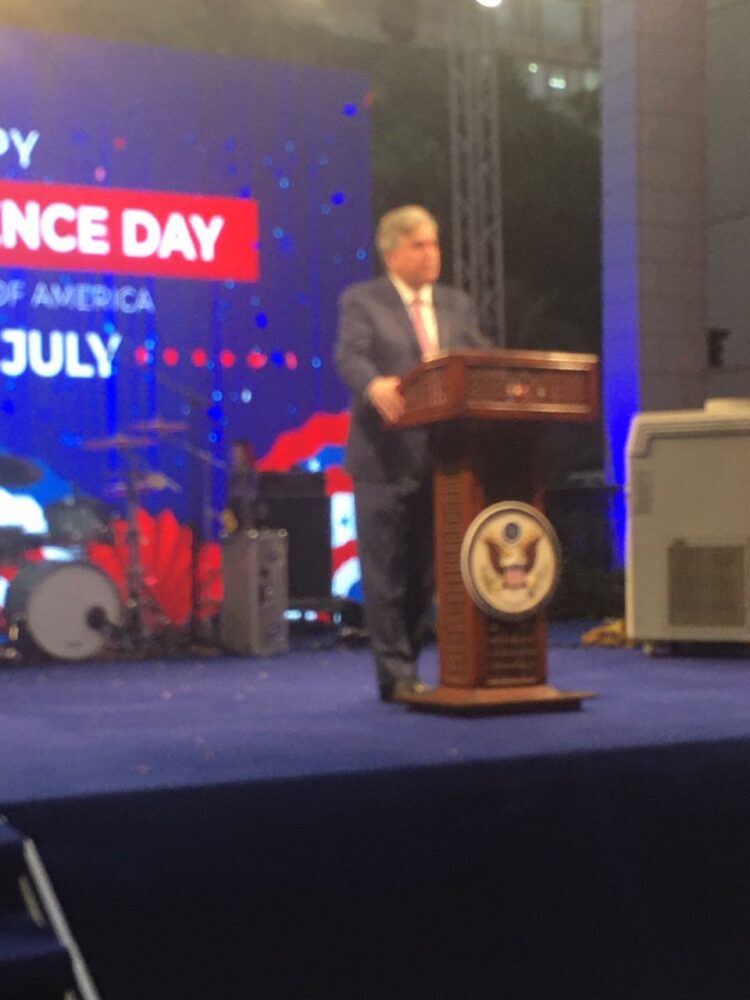 سفارة امريكا بمصر تحتفل بعيد الاستقلال فى غياب المسؤلين والسفراء الأجانب 1 سفارة امريكا بمصر تحتفل بعيد الاستقلال فى غياب المسؤلين والسفراء الأجانب 2025