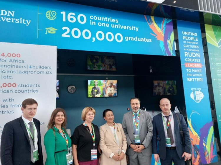 جامعة الصداقة الروسية تضع خطة لتهجير الشباب العربى 1 جامعة الصداقة الروسية تضع خطة لتهجير الشباب العربى 2025