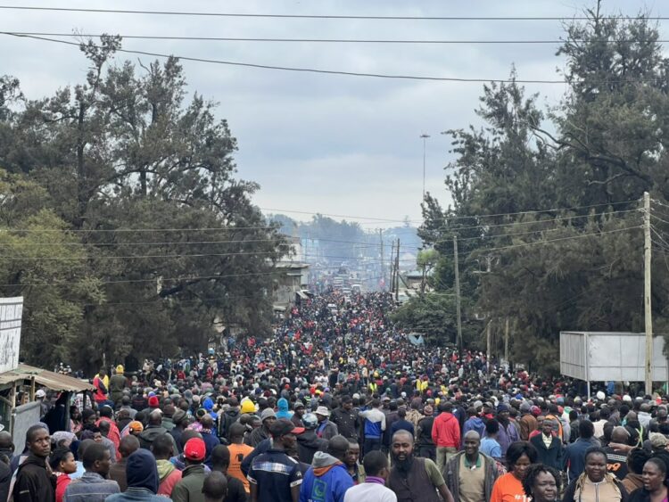 احتجاجات حاشدة في كينيا تطالب بإسقاط الرئيس وليام روتو "فيديو" 1 احتجاجات حاشدة في كينيا تطالب بإسقاط الرئيس وليام روتو "فيديو" 2025