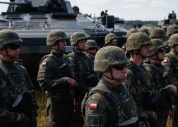 صحيفة بولندية : غضب شعبى عقب إصدار قرار بإرسال جنود إلى أوكرانيا لمحاربة روسيا 2025