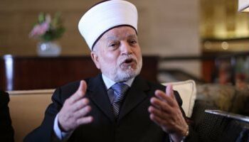 مفتى فلسطين يدعو لشد الرحال للأقصى وإعماره تزامنا مع الذكرى الـ"54" لإحراقه 2025