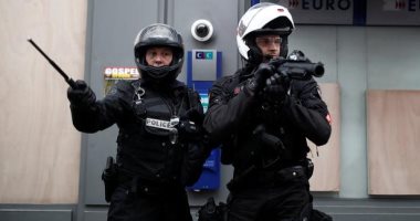 فرنسا ترفض اعتقال الشرطى المسؤول عن قتل الشاب الجزائرى نائل 1 فرنسا ترفض اعتقال الشرطى المسؤول عن قتل الشاب الجزائرى نائل 2025