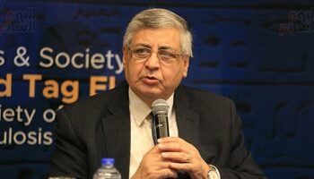 مستشار رئيس الجمهورية للشئون الصحية : عصر الكورونا والكمامة لم ينتهِ بمصر 2025