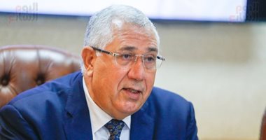 وزير الزراعة المصرى : مصادرة آلاف الاطنان من أعلاف ذرة وفول صويا بـ183 مليون دولار 1 وزير الزراعة المصرى : مصادرة آلاف الاطنان من أعلاف ذرة وفول صويا بـ183 مليون دولار 2025