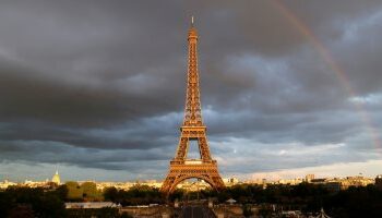 مخاوف فرنسية من زيادة رسوم العودة إلى المدارس بسبب ارتفاع تكاليف المعيشة 2025