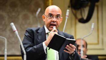 سياسيون: إفراجات لجنة العفو الرئاسي لم تعزز الثقة بين أطراف العملية السياسية بمصر حتى الآن 2025