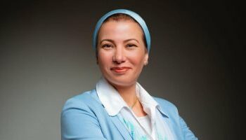 وزيرة البيئة المصرية : المشروعات الخضراء لا  تستقطب خريجى الجامعات 2025