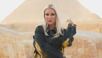 مطربة أمريكية شاذة جنسيا  تستعد لإحياء حفل فى الأهرامات أكتوبر المقبل 2025