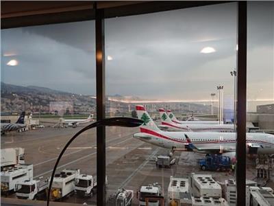 مراقبو الحركة الجوية في مطار رفيق الحريري يضربون عن العمل 1 مراقبو الحركة الجوية في مطار رفيق الحريري يضربون عن العمل 2025