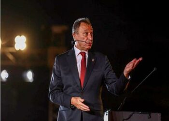 الخطيب يصل معسكر الأهلي في النمسا بعد نشوب مشاجرات ومشادات بين اللاعبين 2025