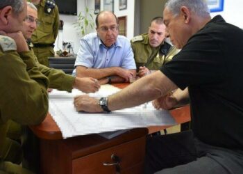 خلافات حادة بين نتنياهو وقادة جيش الاحتلال الاسرائيلي 2024
