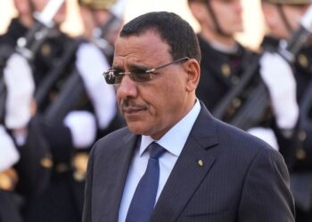 واشنطن: نطالب بإطلاق سراح رئيس النيجر المعزول فوراً 2025