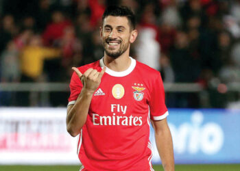 اتحاد جدة يتخلى عن  خبرات بنفيكا 2025