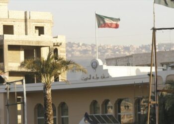 الكويت تصدر تنبيه لرعاياها في لبنان 2024