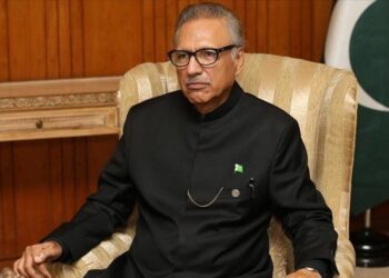 الرئيس الباكستاني يكشف عن مؤامرة ضده في إسلام آباد 2024