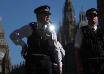 الاستخبارات الإيرانية: فككنا 30 قنبلة في طهران 2025