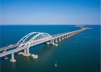 جنرال أمريكي : يجب تدمير جسر القرم للقضاء على روسيا نهائيا 2025