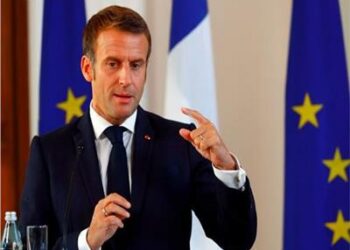 ماكرون يرد على  انهامات البابا فرنسيس بخصوص ملف المهاجرين 2025