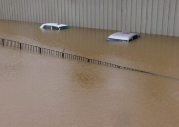 هونغ كونغ تواجه الأمطار الأكثر غزارة منذ نحو 140 عاماً 2025